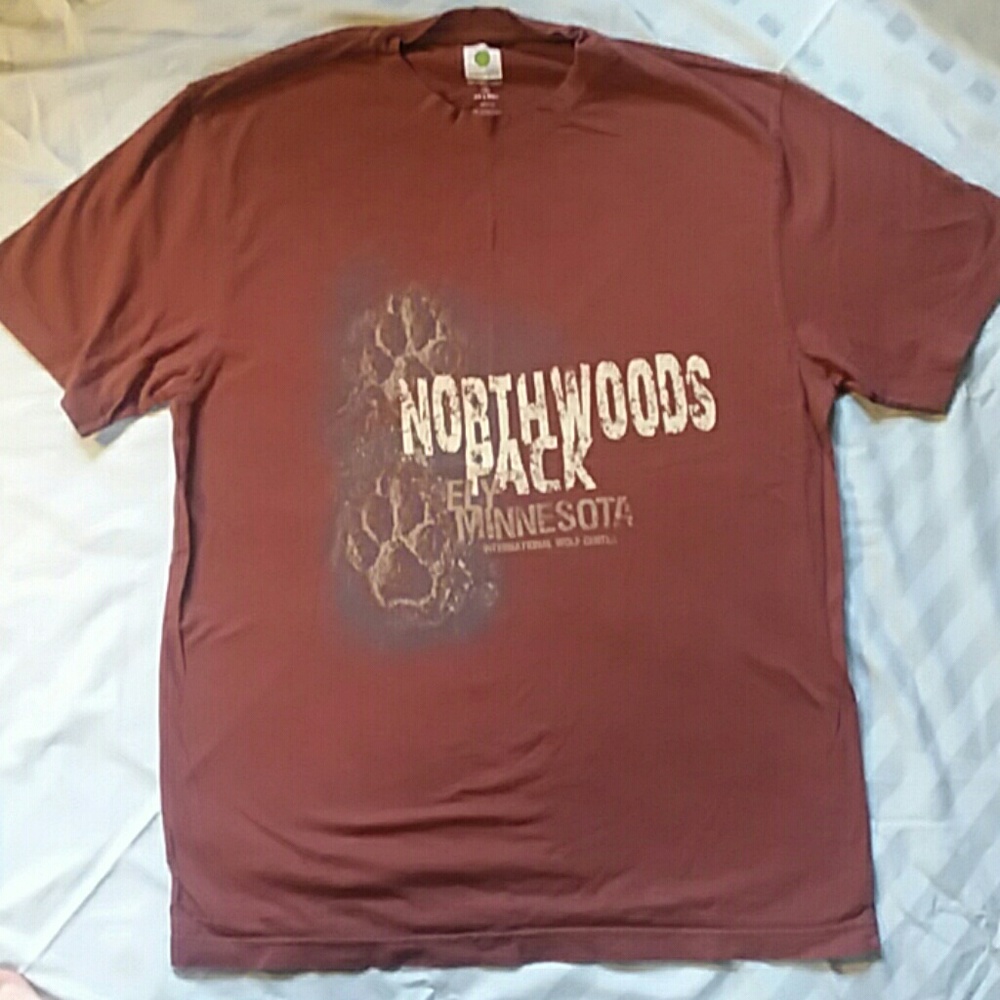 International Wolf Center Tee